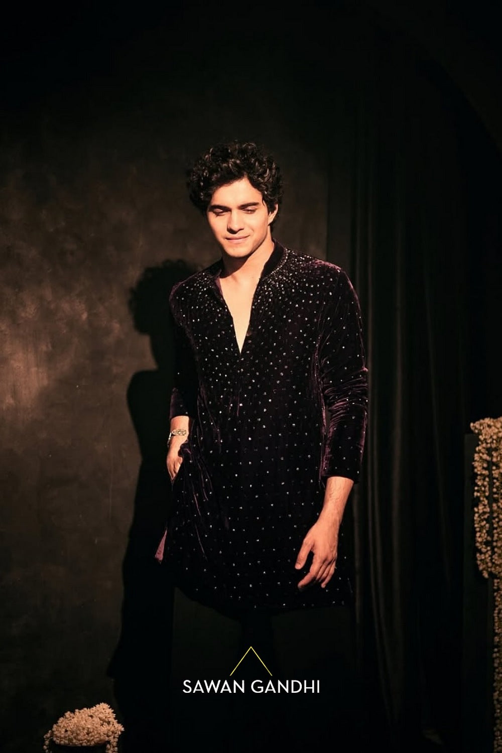 Abhay Verma in Purple velvet abstract Kurta