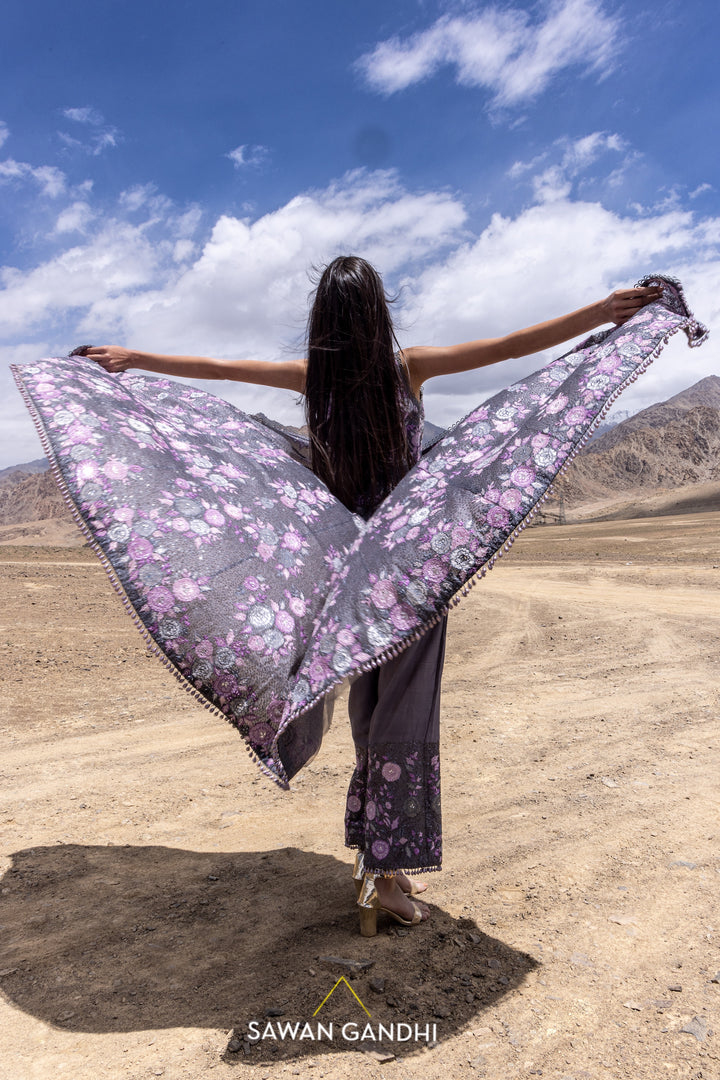 Grey appliques sequins cape