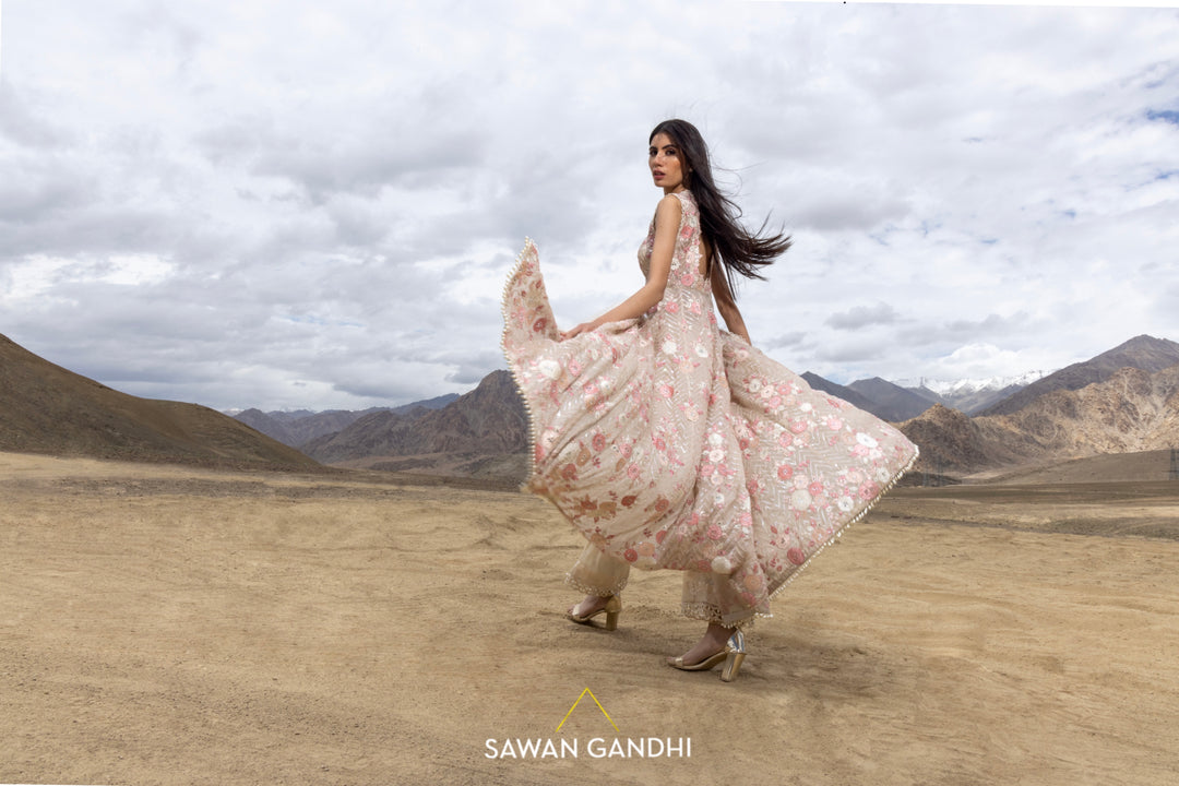 Beige floral appliqué cape set