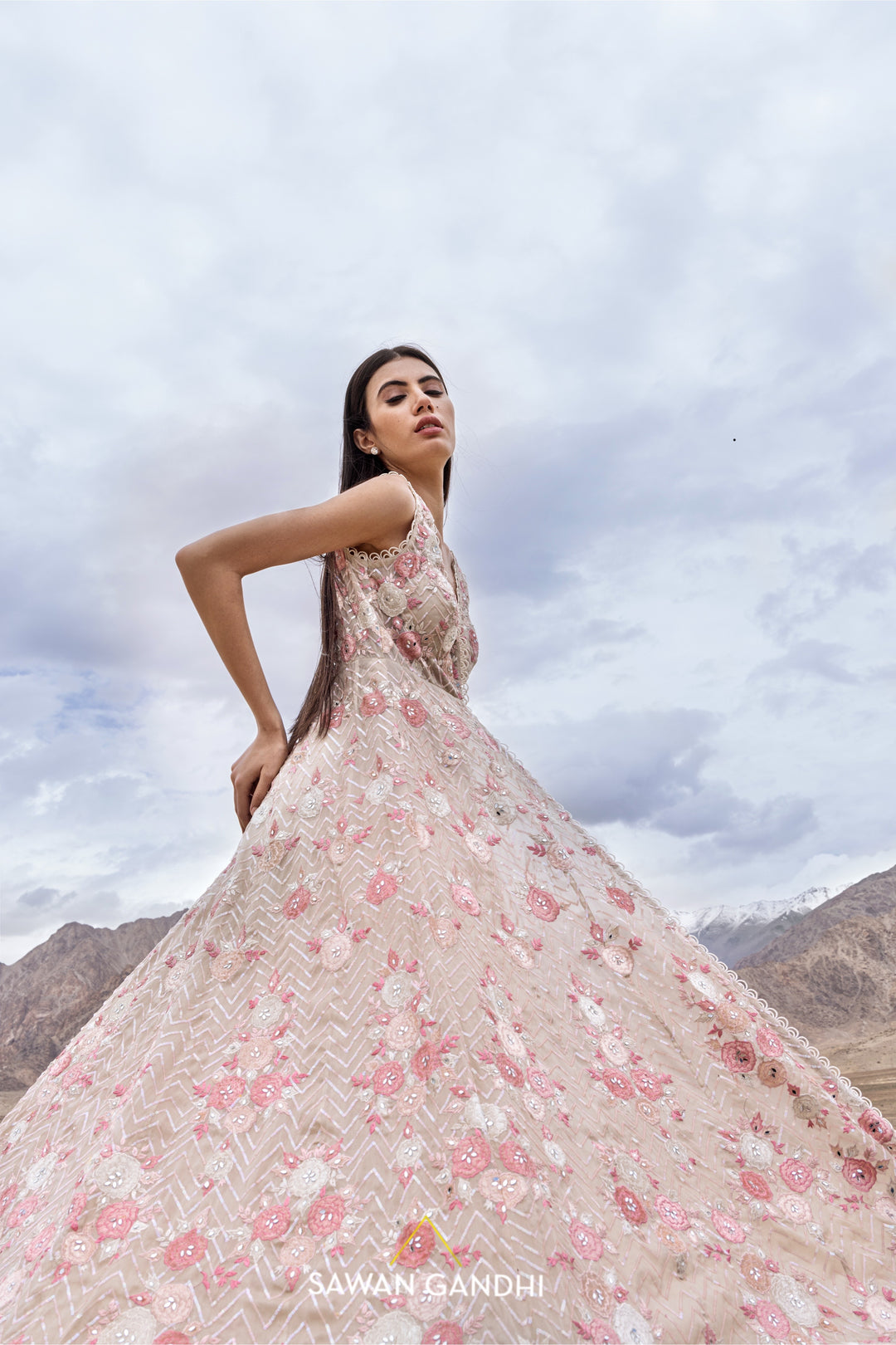 Beige floral appliqué cape set