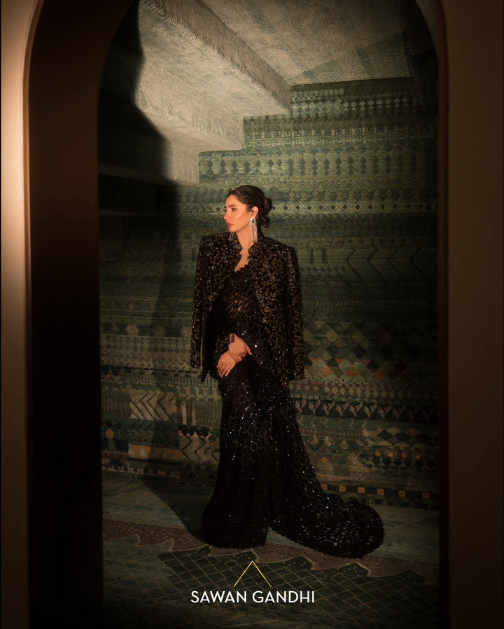 Mahira Khan in Black ombre cutwork saree