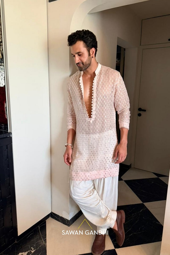 Gurfateh Pirzada in Light peach patra work kurta