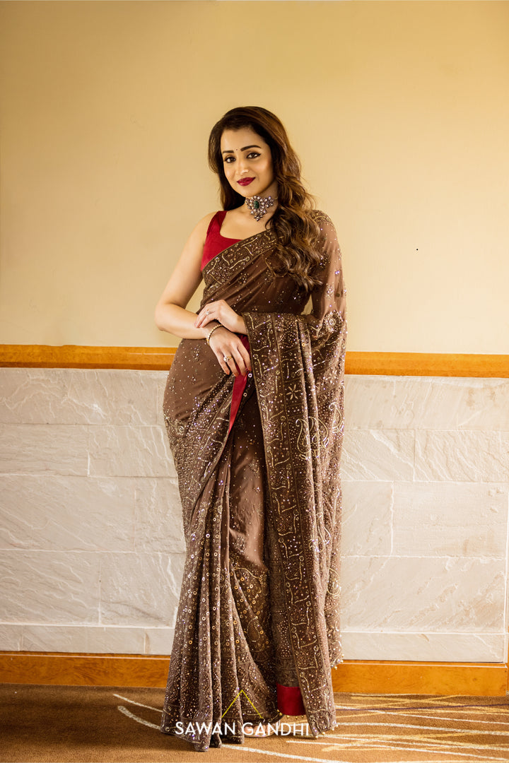 Trisha krishnan in Coffee Chikankari saree