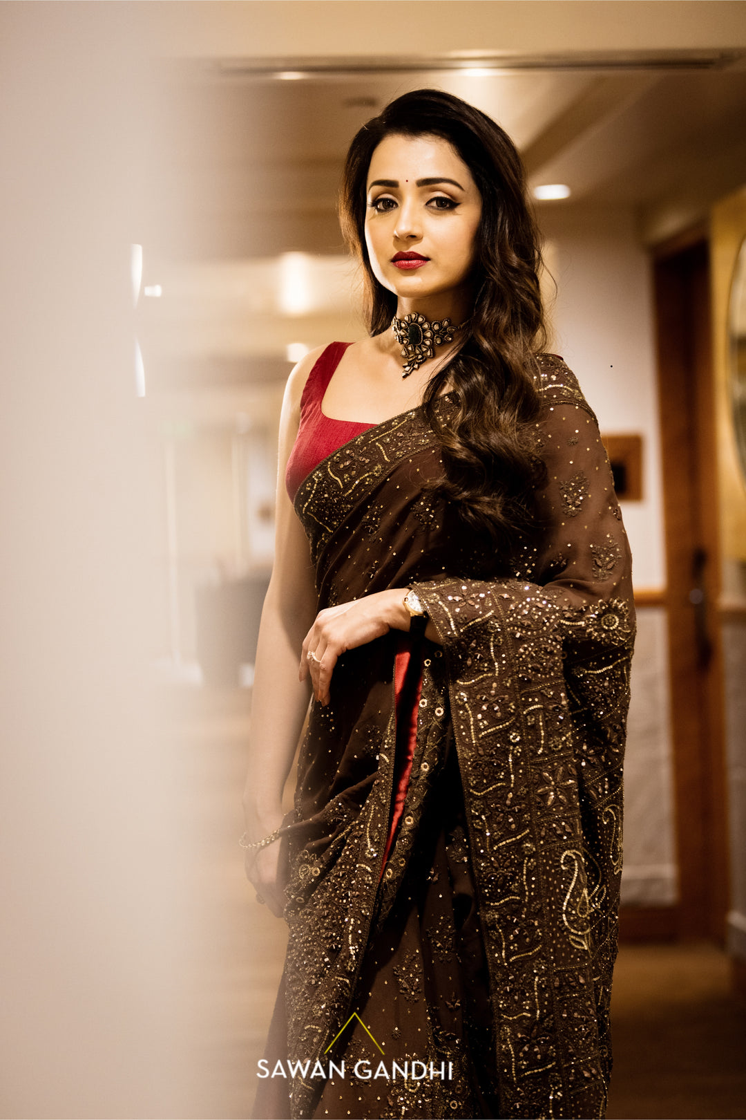 Trisha krishnan in Coffee Chikankari saree