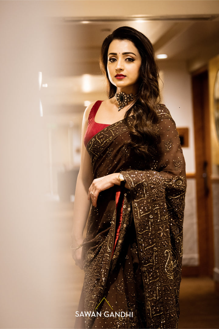 Trisha krishnan in Coffee Chikankari saree