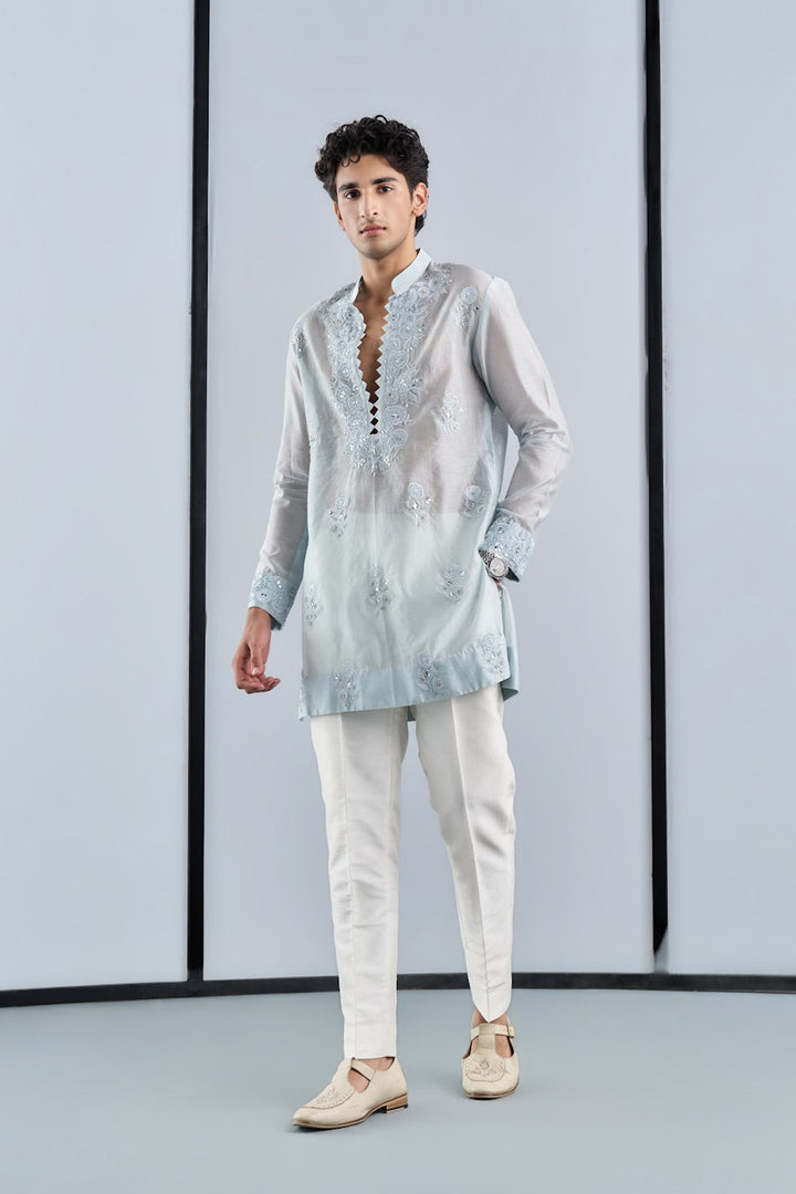 Applique floral kurta