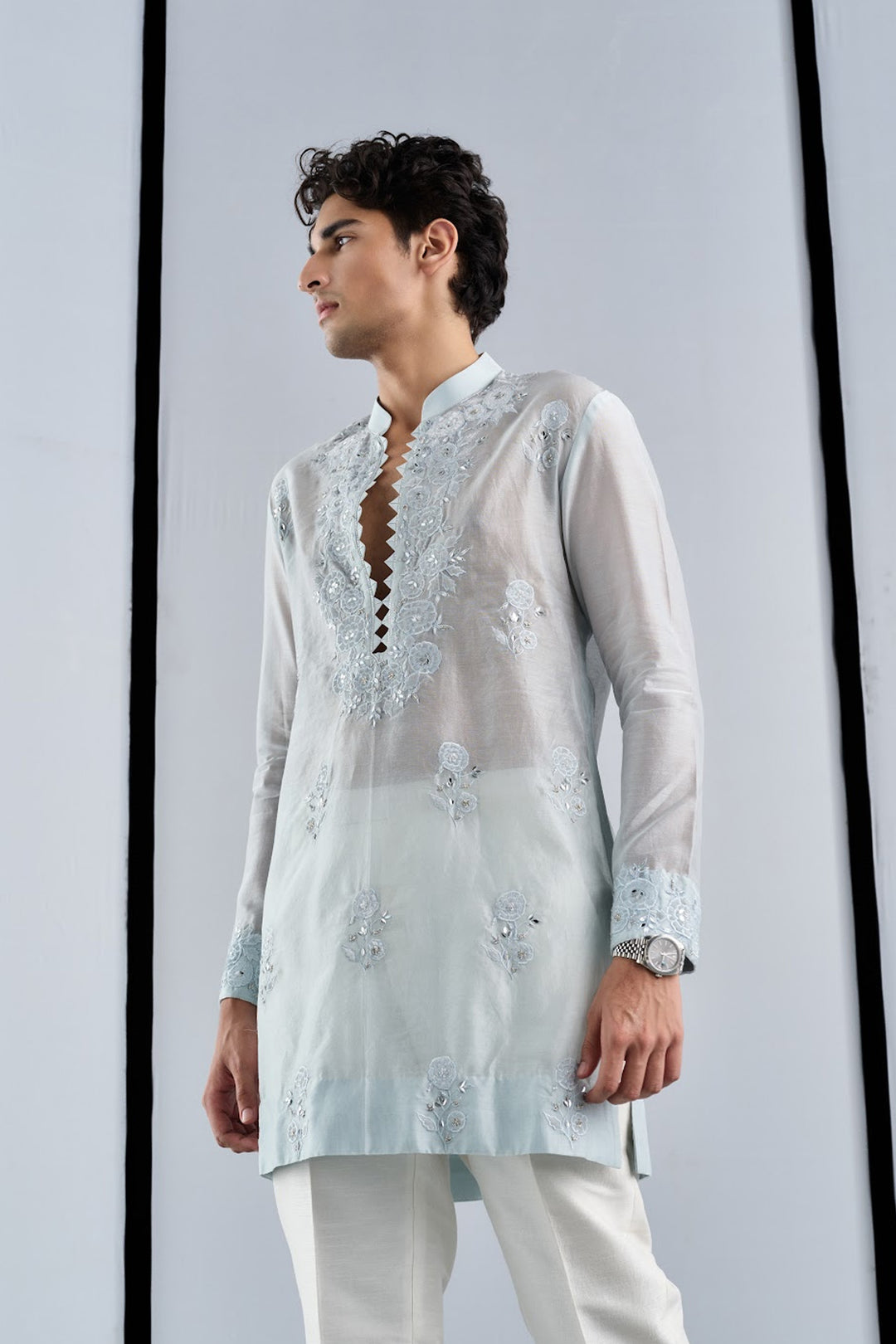Applique floral kurta