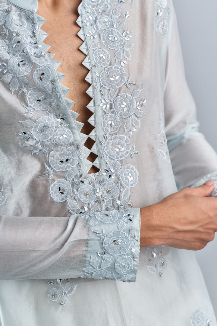 Applique floral kurta