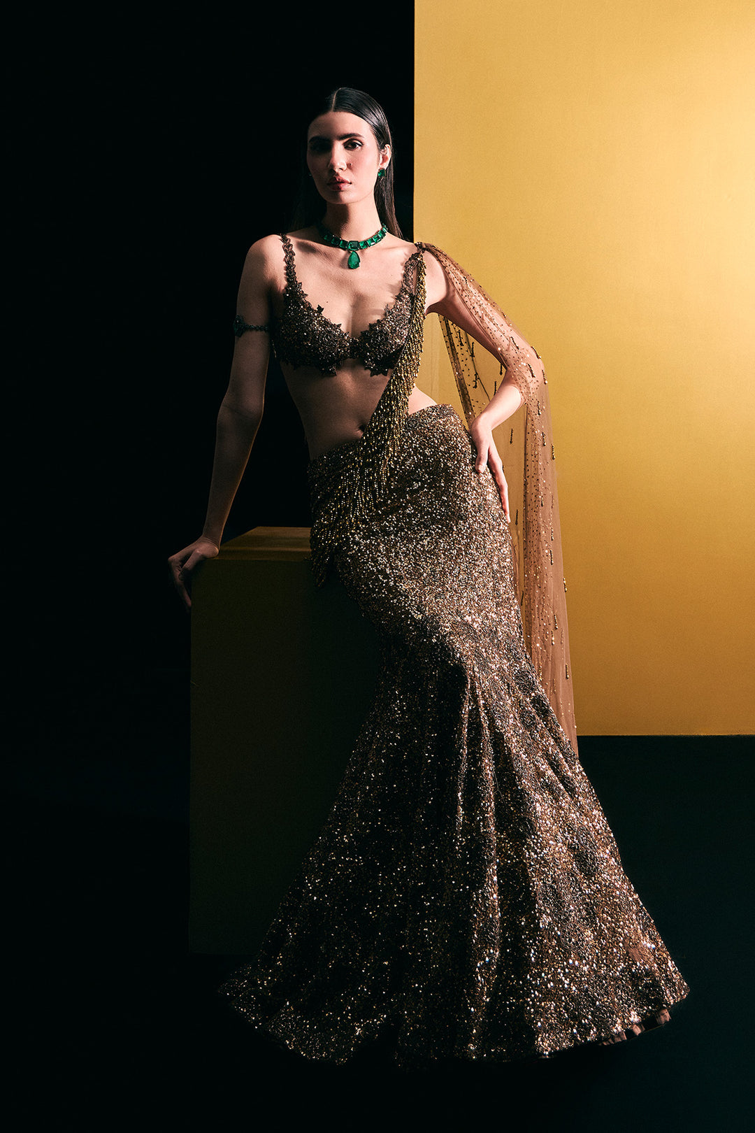 Coffee gold fishcut with tassel drape