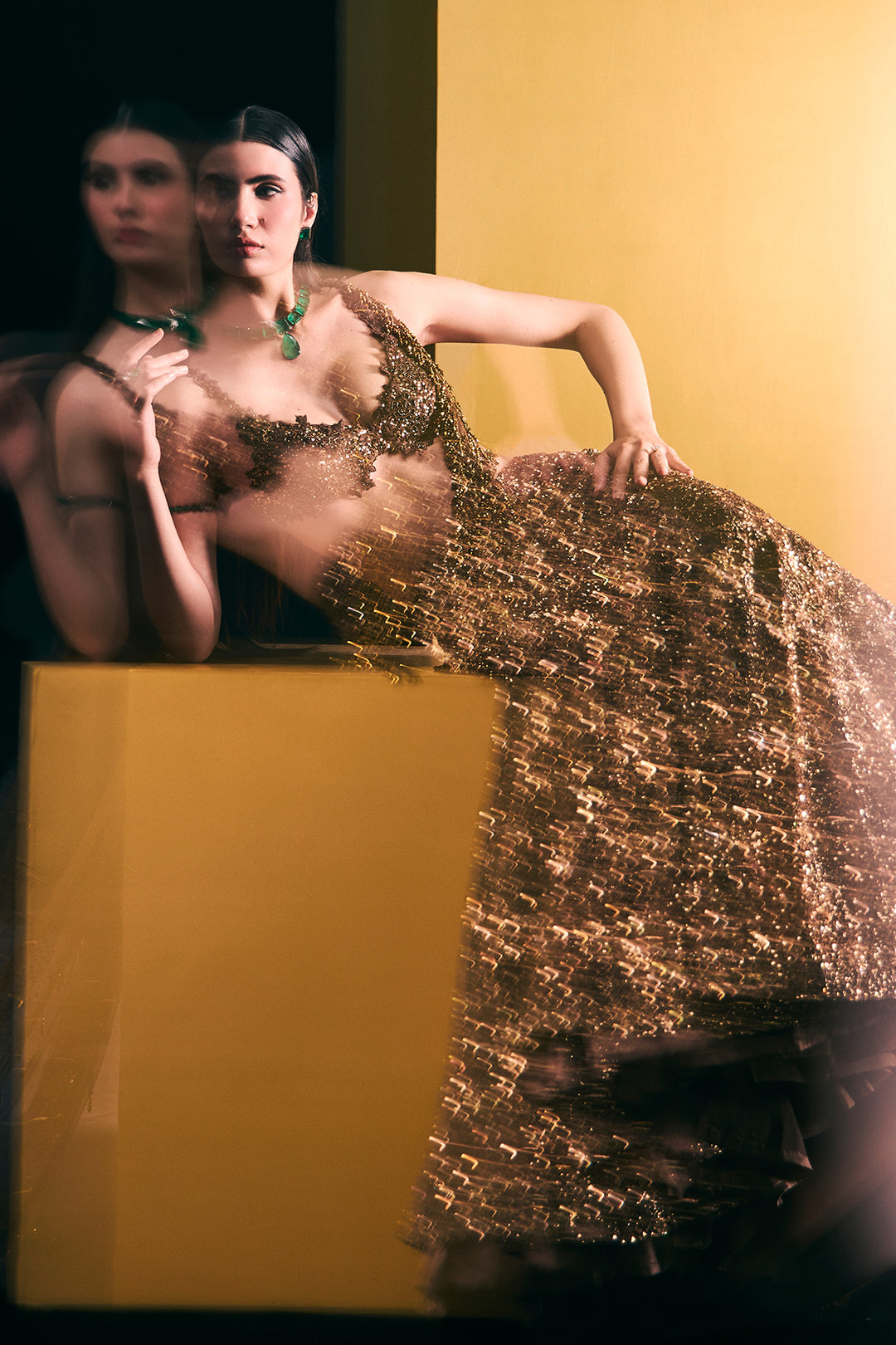 Coffee gold fishcut with tassel drape