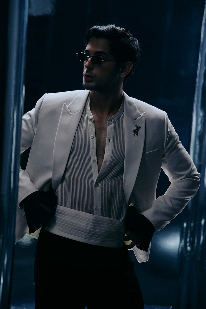 Ivory Butlar cut jacket