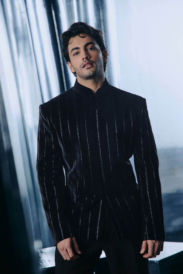 Black vertical lines Cutdana Bandhgala set