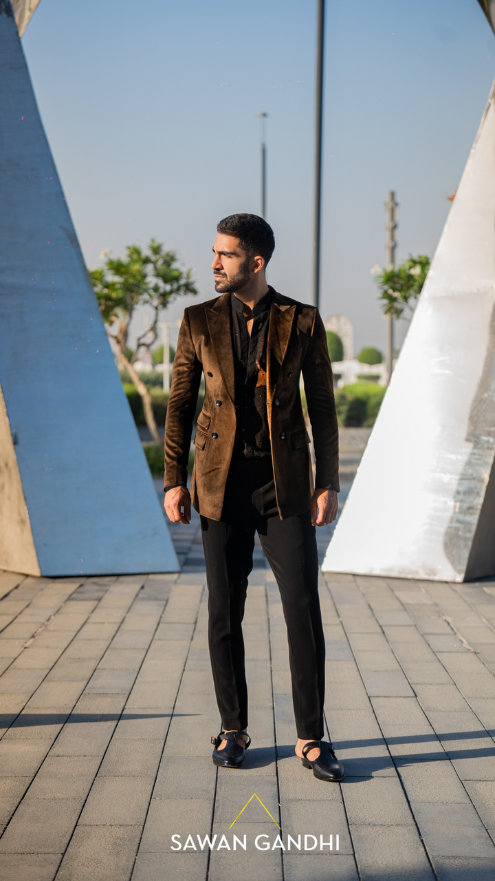 COFFEE-BROWN VELVET JACKET