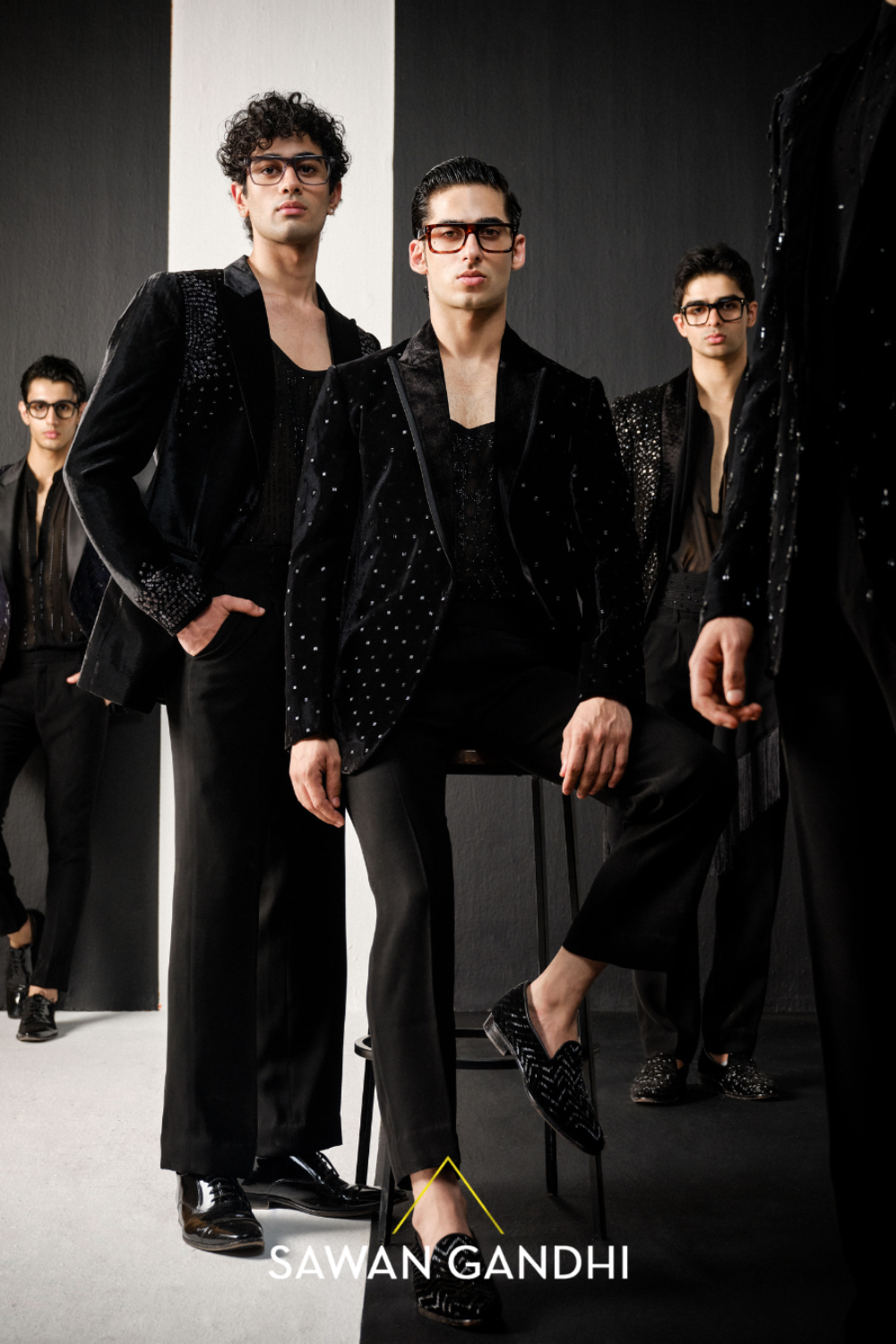 Black rhombus work velvet jacket