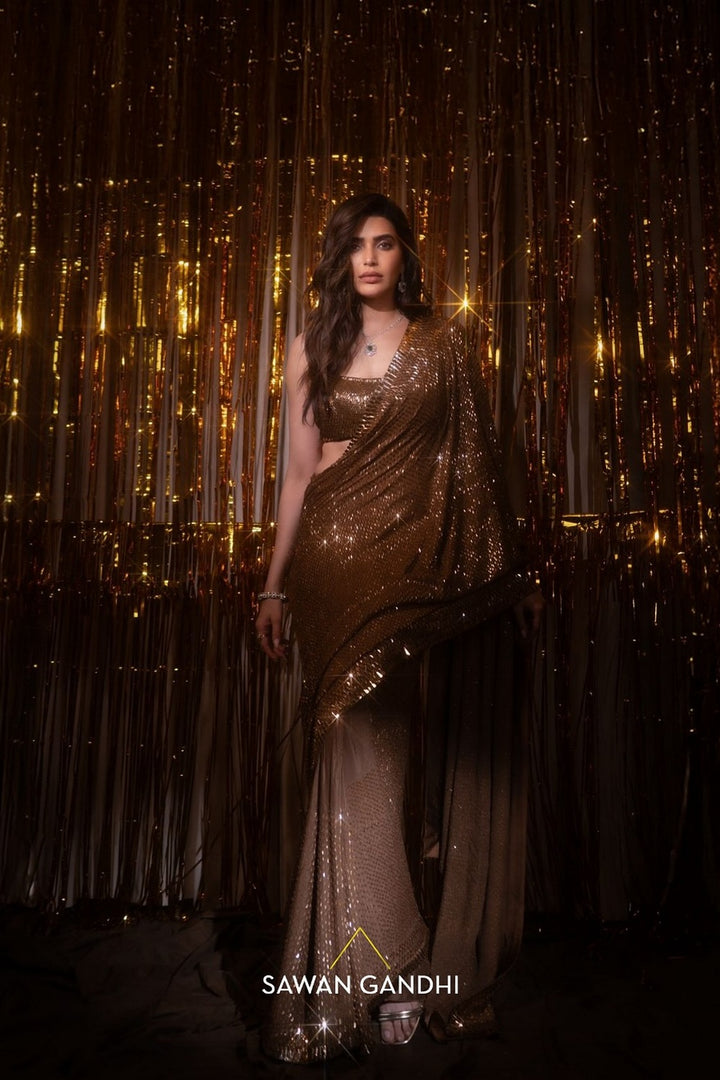 Karishma Tanna in Golden Kashti Saree