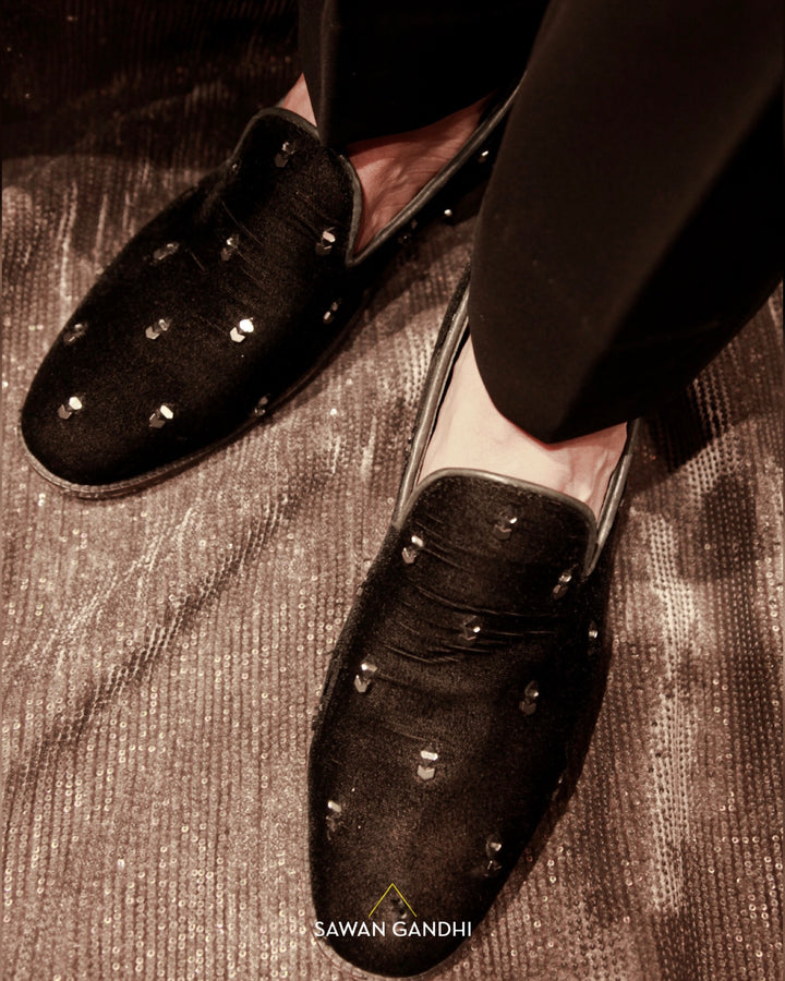 Black capsule shoes
